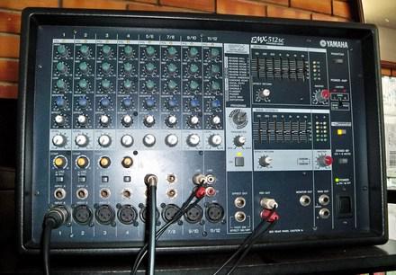 mixer+yamaha+emx+512+sc+500+w+500+w+com+case+belo+horizonte+mg+brasil__72FC73_1 (1).jpg|Соляр Мар'ян